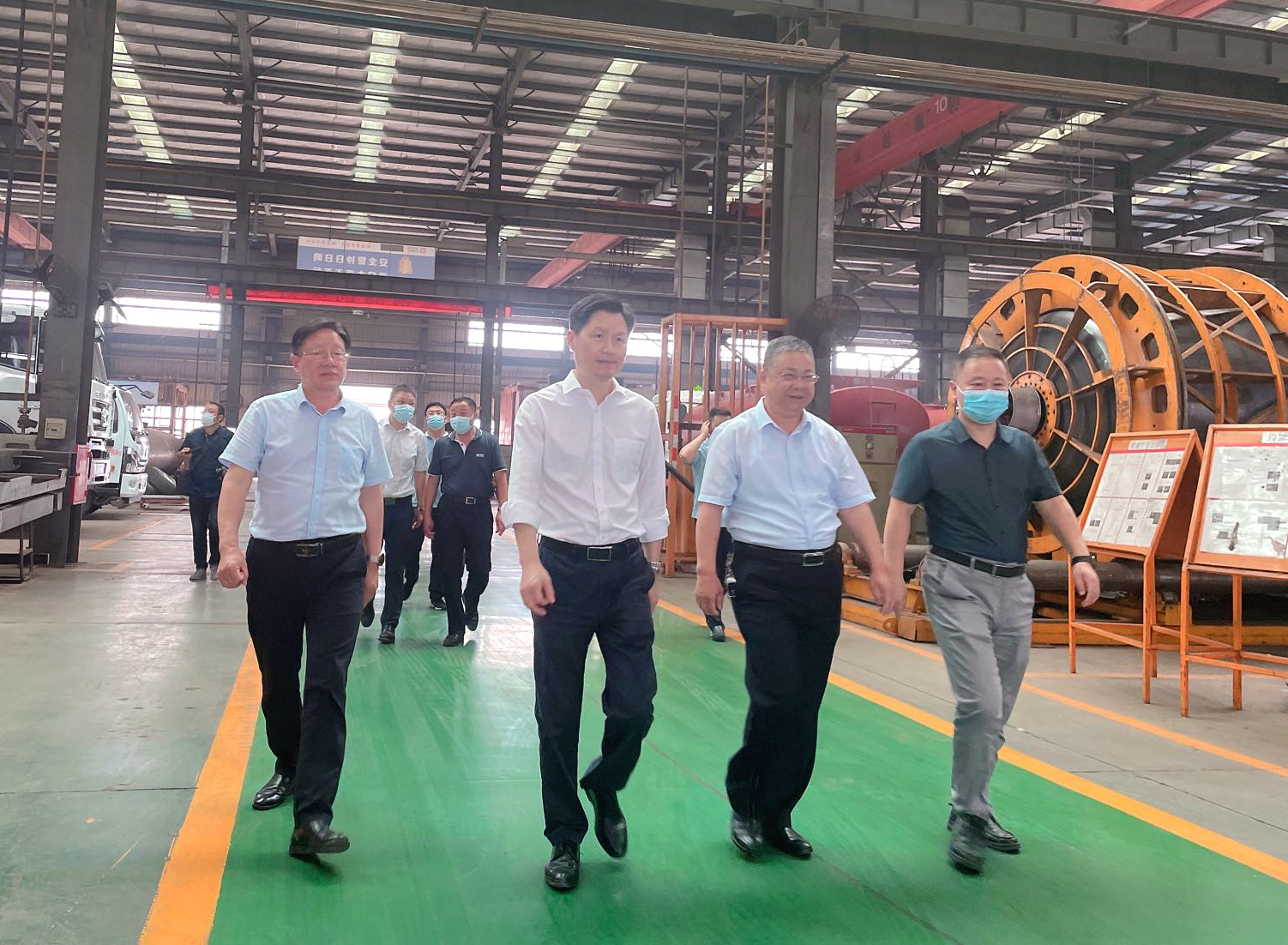 市委常委、常务副市长甘国栋一行莅临ballbet贝博艾弗森汽车集团调研