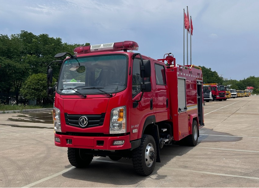 ballbet贝博艾弗森CSC5090GXFSG35/E6型 水罐消防车